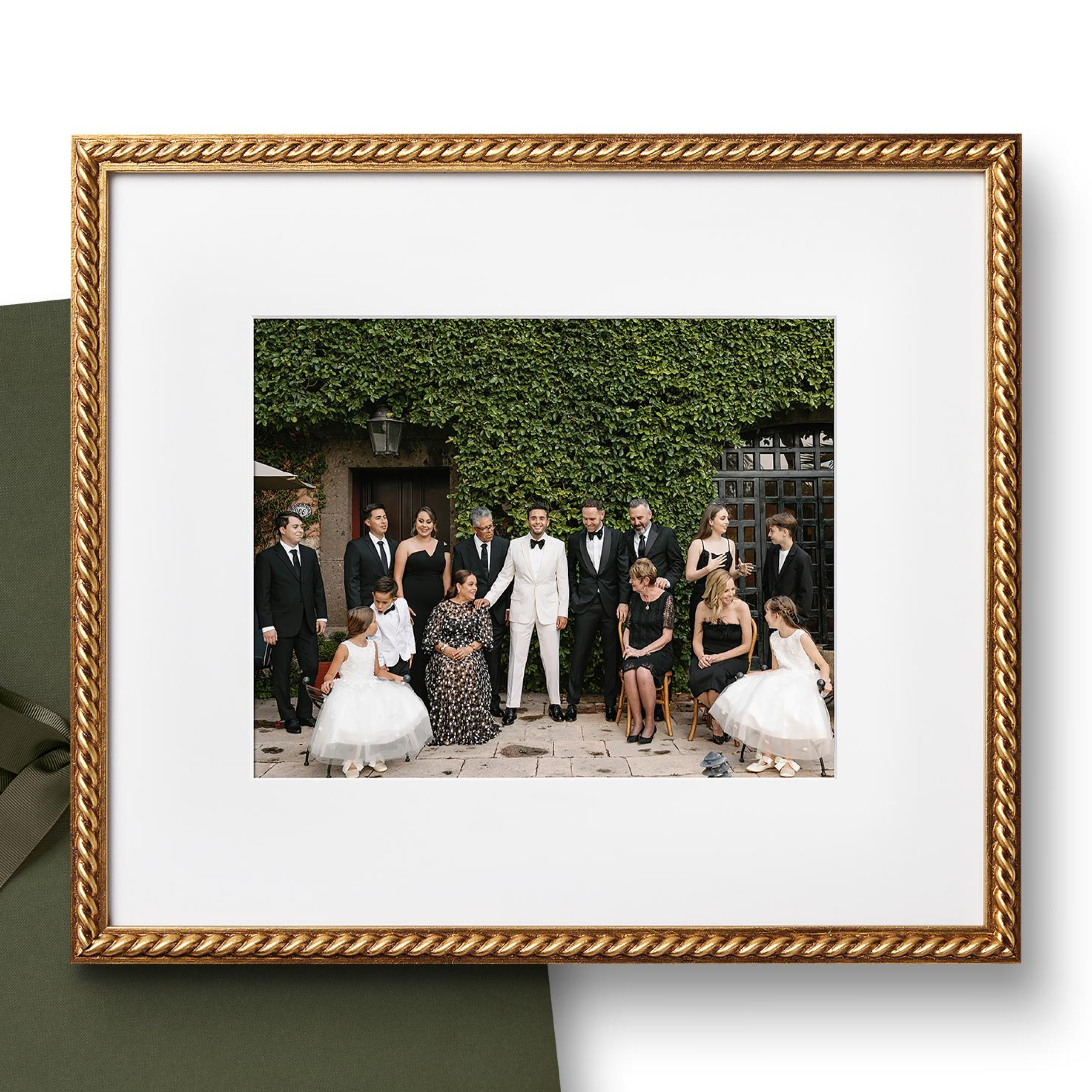 The Perfect Gift: 14x16 - Image 20